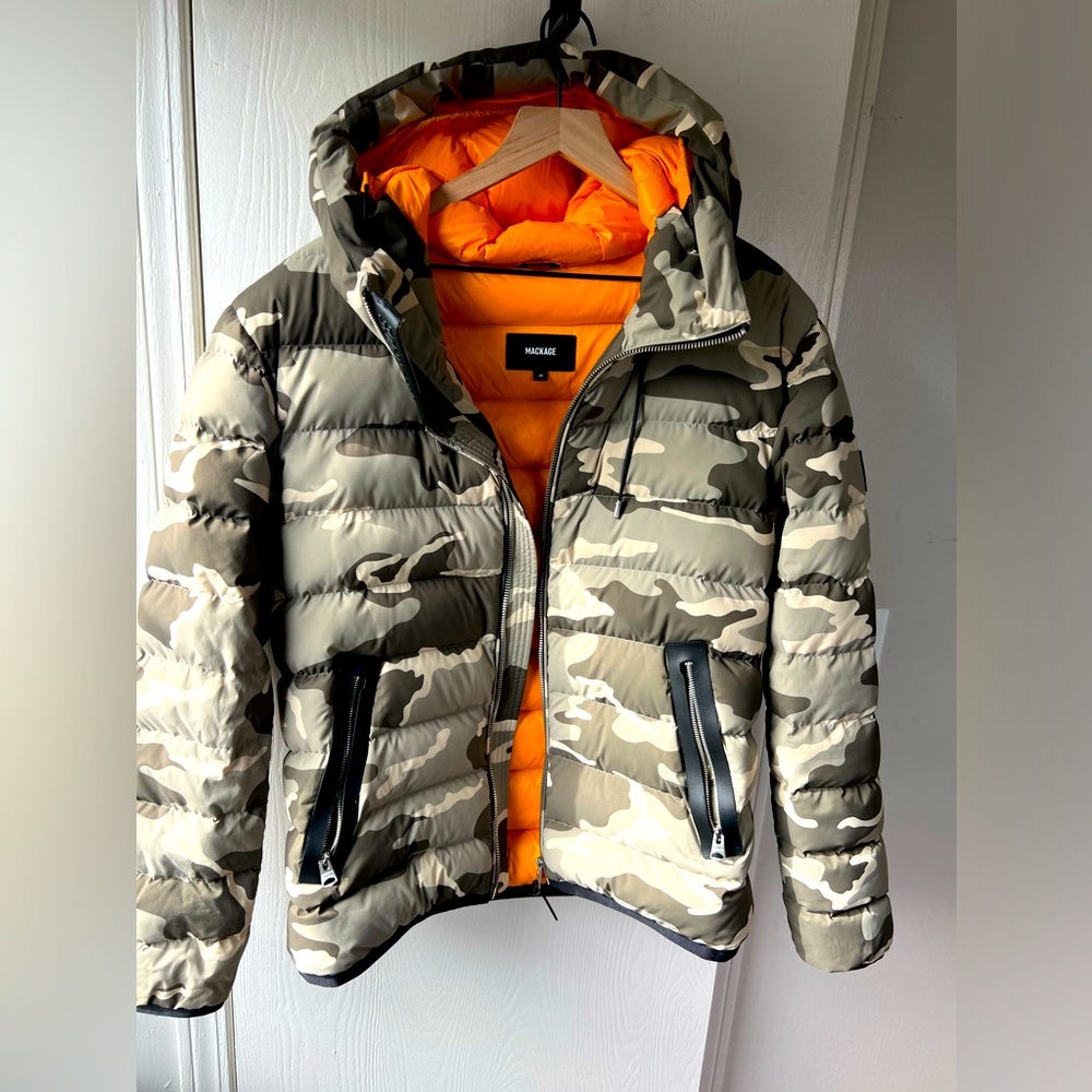 Mackage 360 Stretch Down Puffer Jacket SZ 44 2023